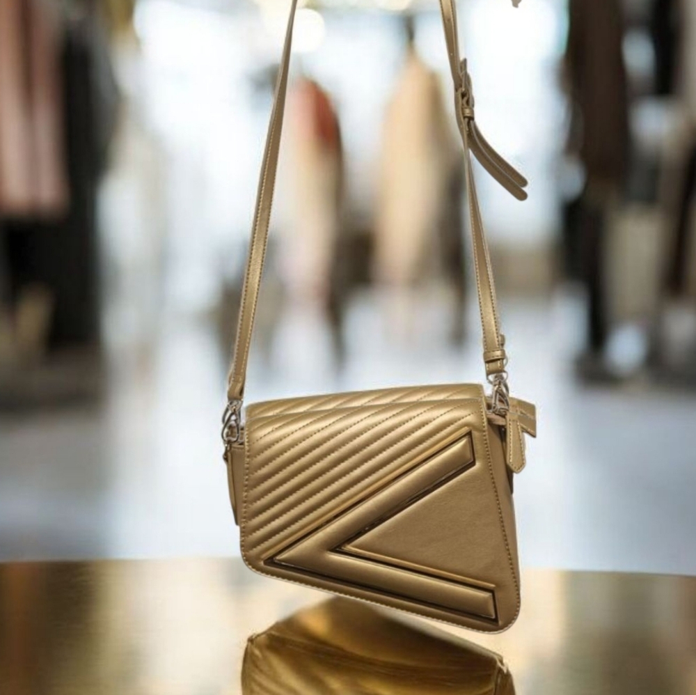 ❤️Valentino Belville Crossbody Flap Bag Oro VBS7NU02